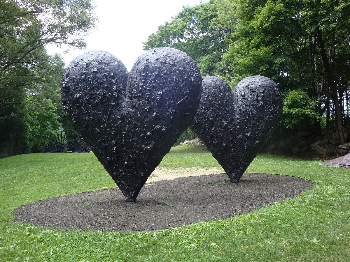 Heart sculpture at decordova sculpture park and museum